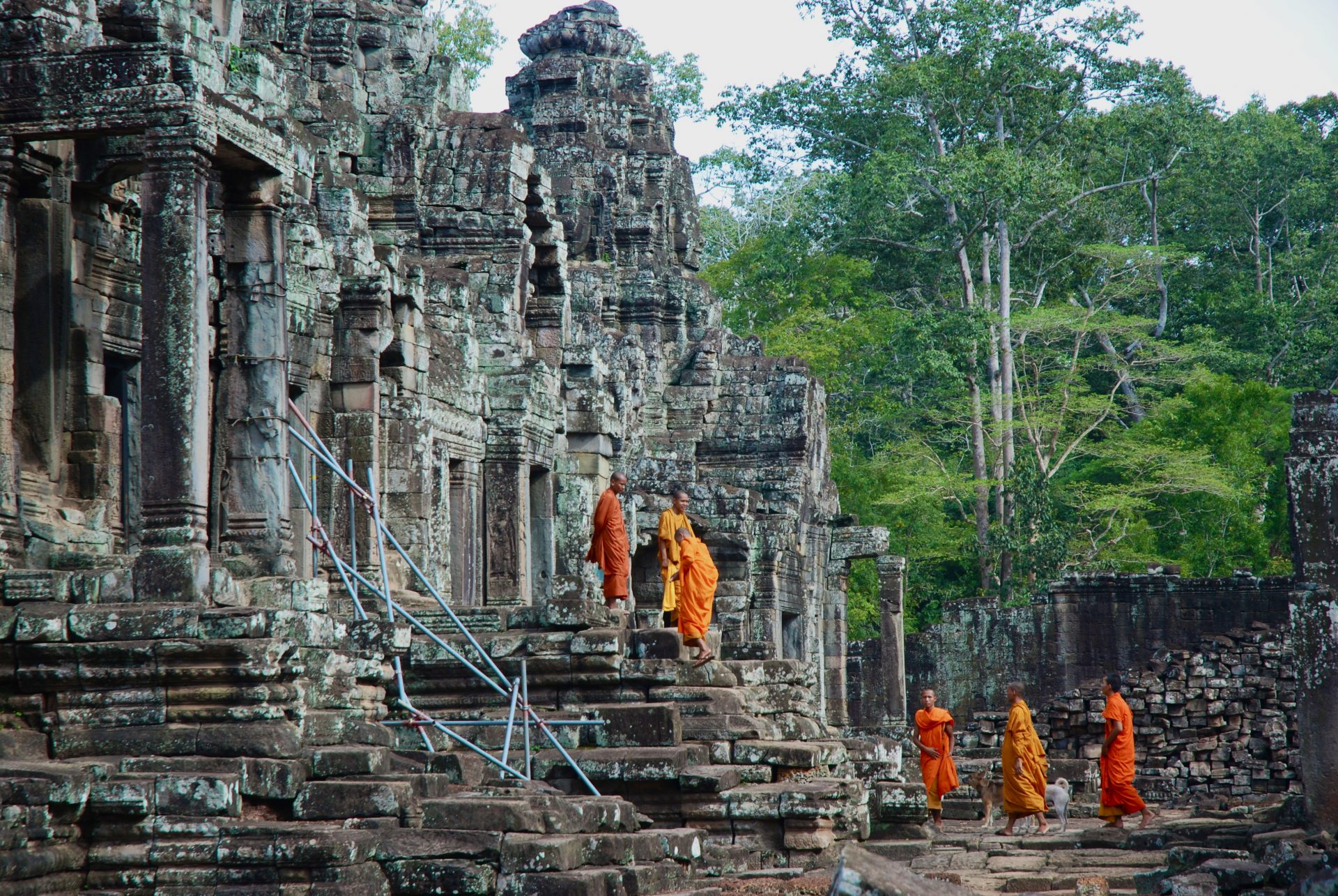 Cambodge - Angkor - Moines Bouddhistes Temple