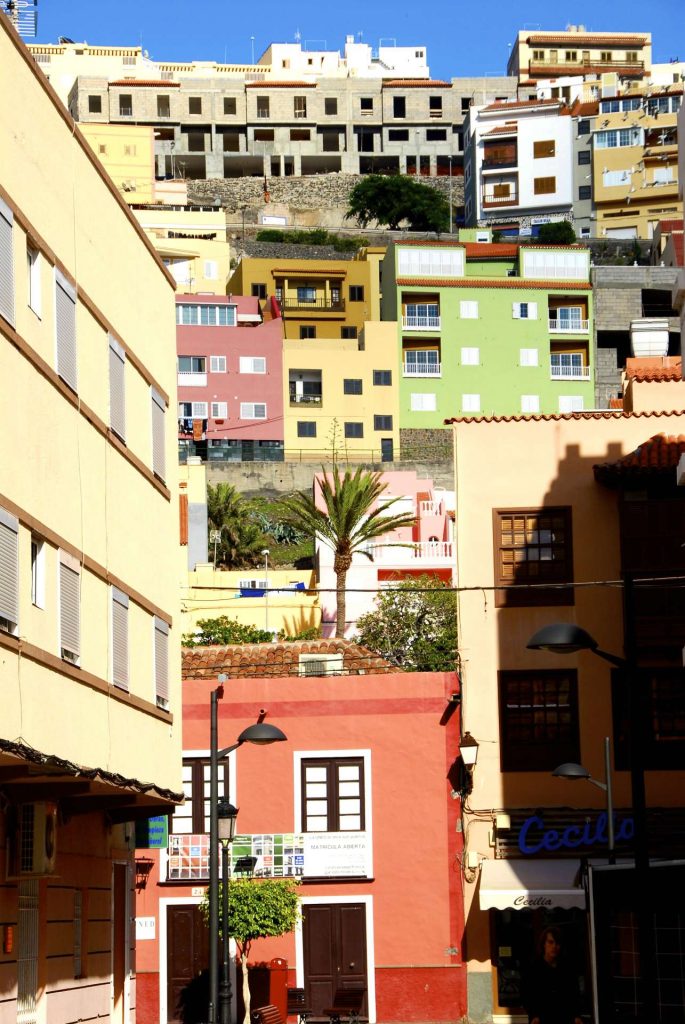 Canaries - Les couleurs acidulées de San Sebastian.
