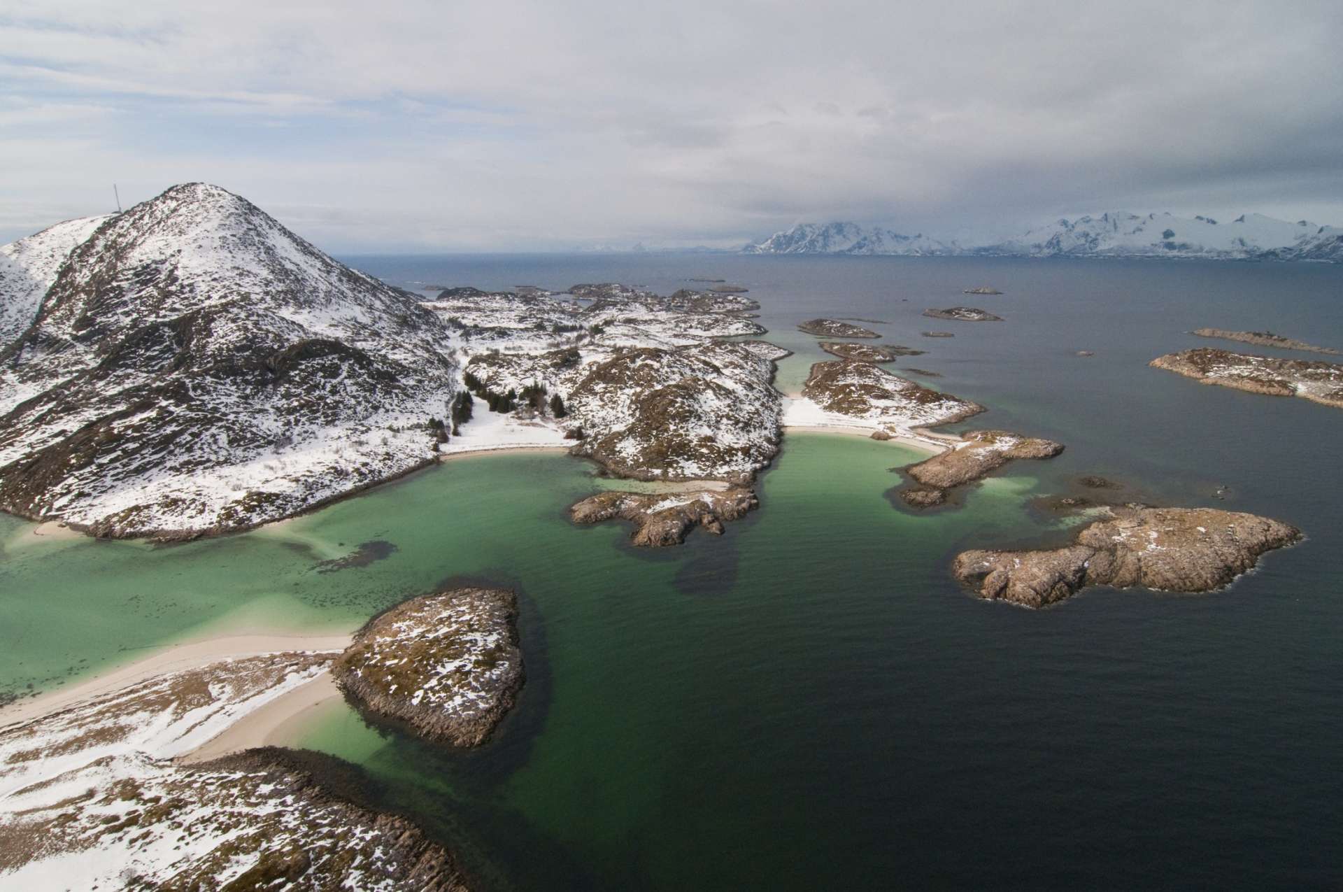 Norvège - Iles Lofoten - Iles Lofoten - Vue Aerienne