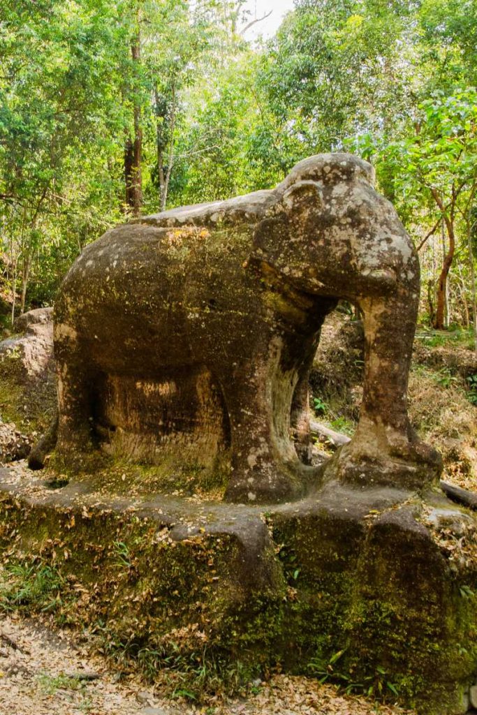 Cambodge - Angkor - Site de Srah Dumrei (IXe siècle)