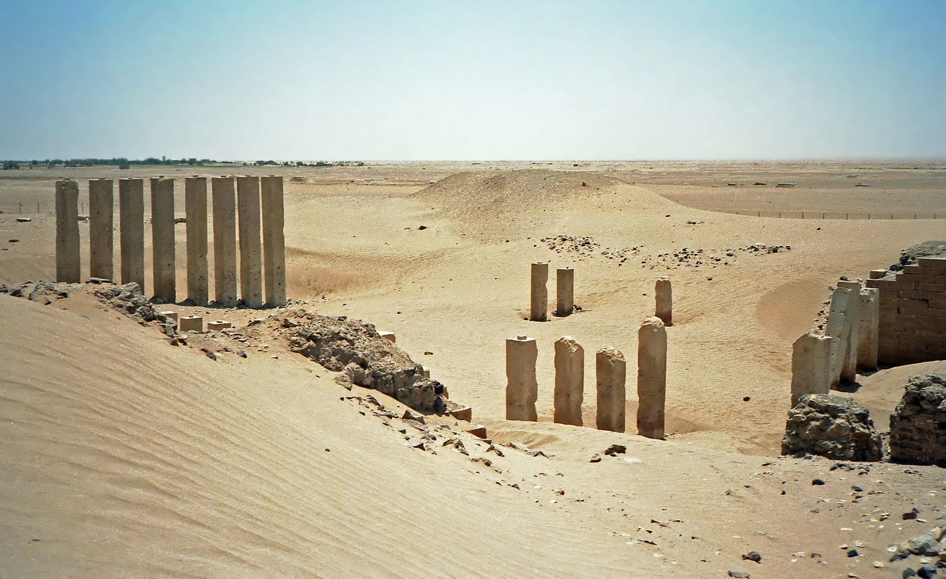 Le temple d’Awwam, enfoui dans les sables de l’oasis de Marib, au Yémen, serait un vestige de l’ancienne capitale de la reine de Saba.