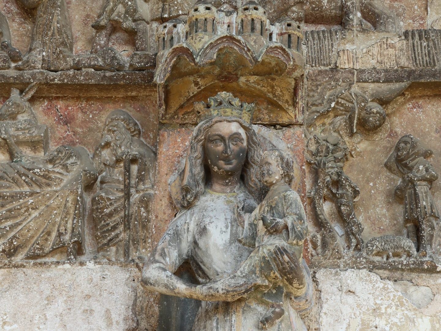 bourgogne-cote-d-or-rougemont-eglise-notre-dame-de-la-nativite-vierge-treizieme-siecle