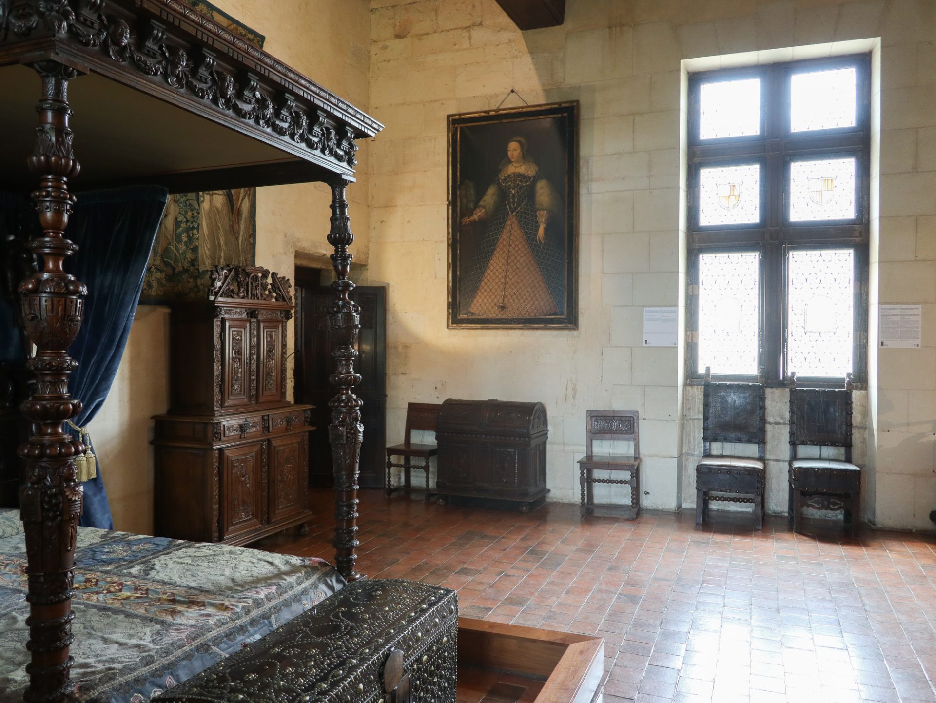 val-de-loire-domaine-chaumont-sur-loire-centre-art-et-nature-chateau-chambre-catherine-de-medicis